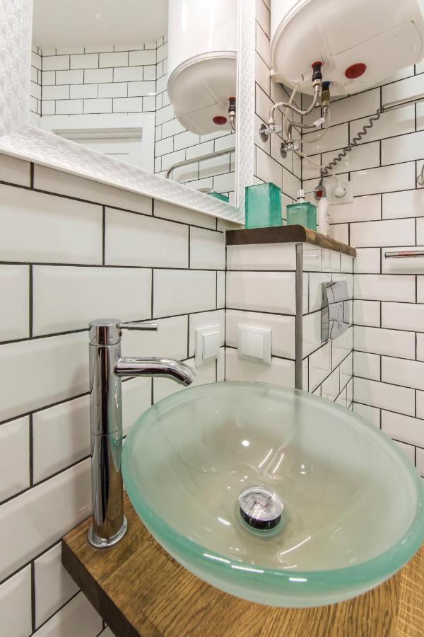 Kyiv Quiet Loft Apartment Ngoại thất bức ảnh